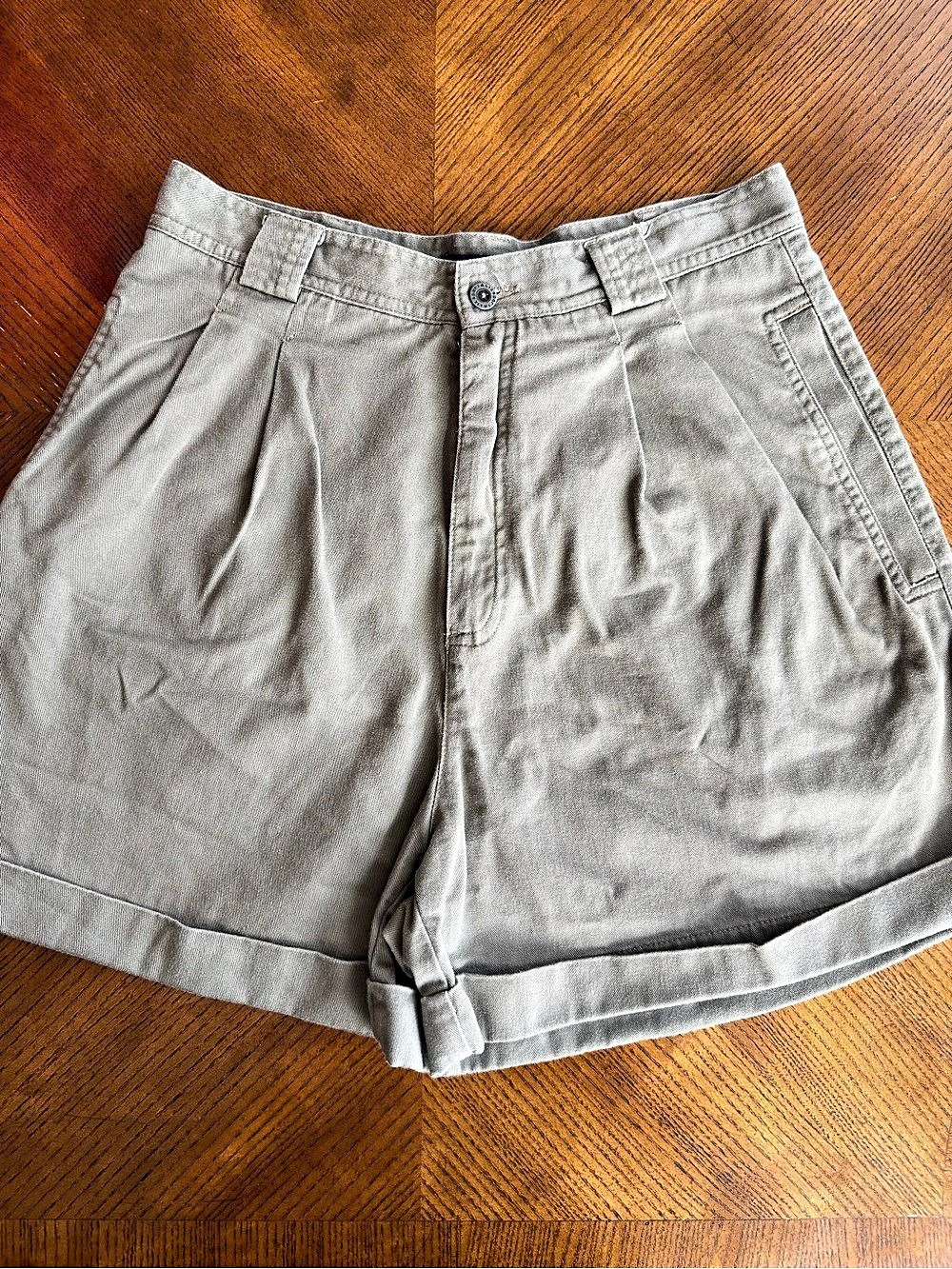 Vintage Lizsport Women's High Waist Cotton Shorts Olive Green Size 10